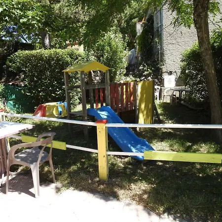 Les Lavandes Parque de Campismo Darbres