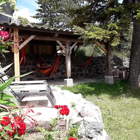 Camping Les Lavandes *
